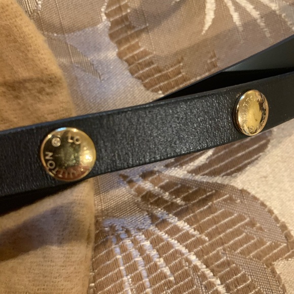Louis Vuitton Woman’s Leather Belt - Picture 3 of 11